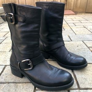 Women’s La CANADIENNE Leather Boots Size 7.5